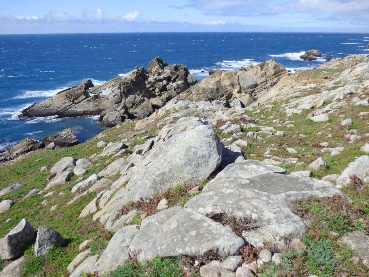 rocks at the edge of the ocean