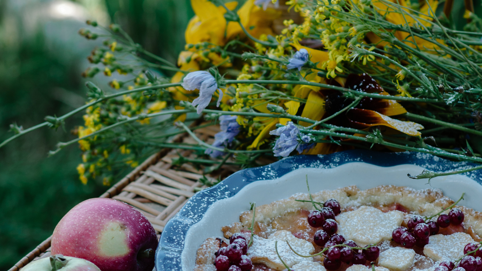 Summer Delights: A dessert-making event in the garden